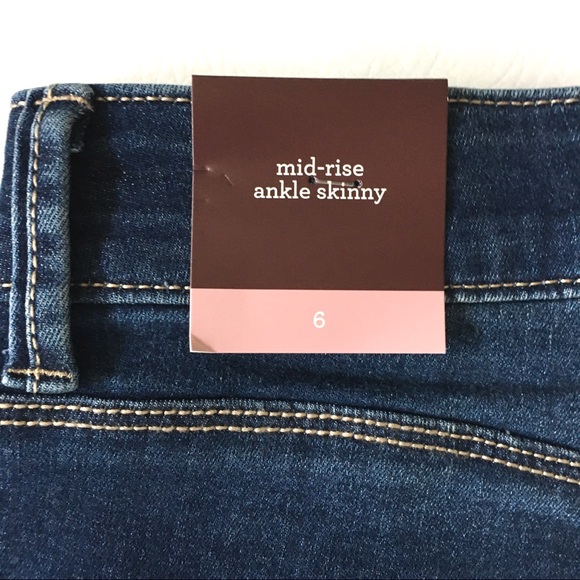 NWT Knox Rose Floral Embroidered Skinny Jeans - Picture 9 of 9